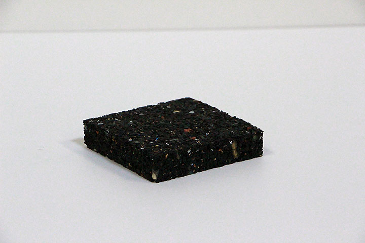 Gummigranulat Unterlage, 20mm, 100 Stk/Pkt. (Megawood), Terrassenmontage -  Roeckle AG