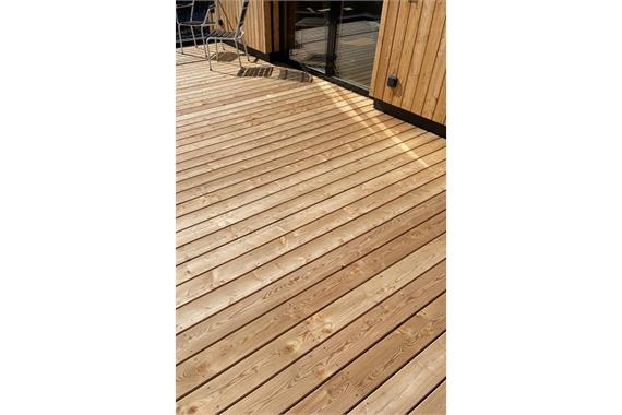 Heim. Lärche Terrassendielen, 26mm, gehobelt, Kanten gefast