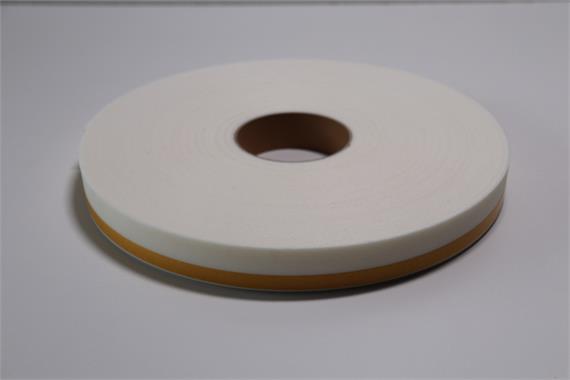 PE-Trennstreifen mit einseitigem Klebestreifen, 2 x 30mm, 30m1/Rolle